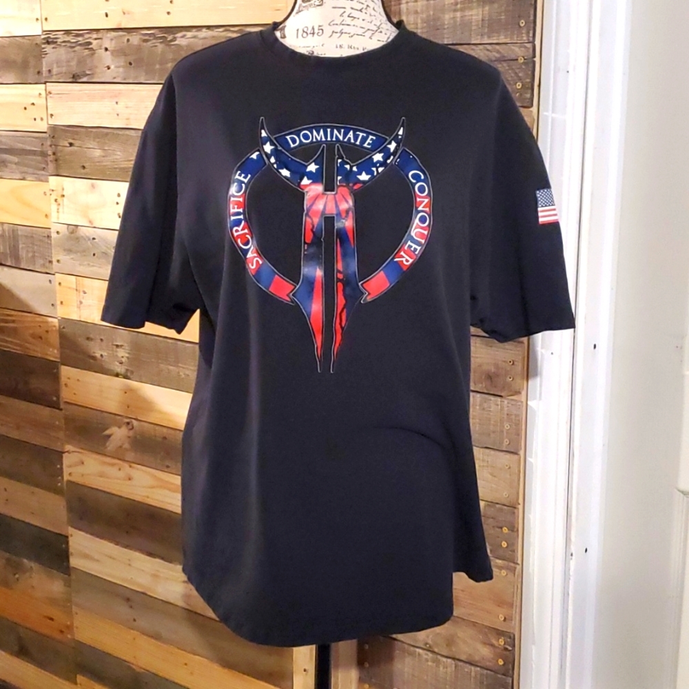 XL Black and red Warhammer gym top